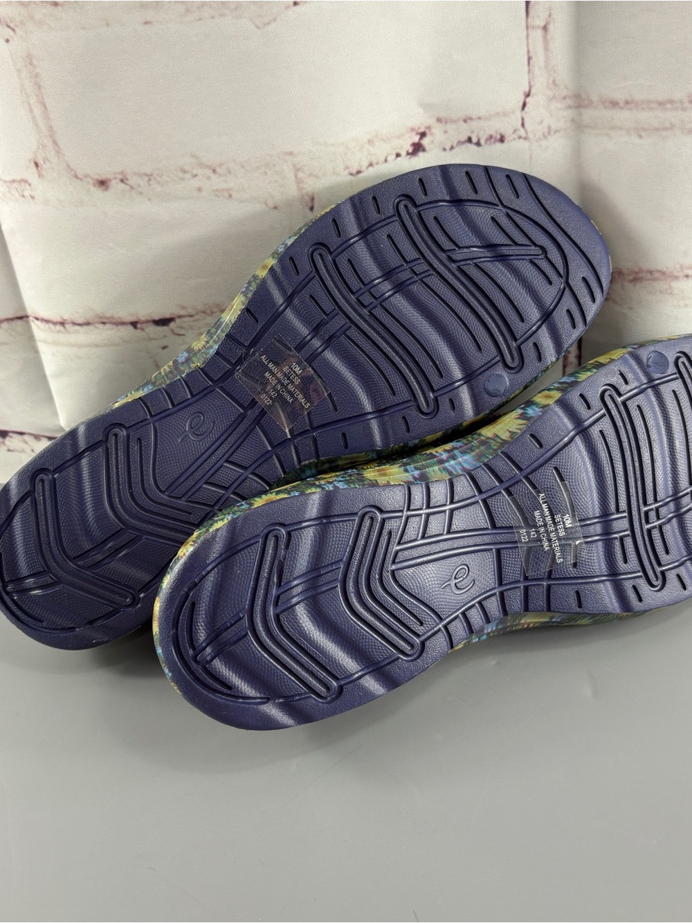 Easy Spirit Tess Sunflower / Navy Slip-On Sandals 10M NWOT - Picture 5 of 5